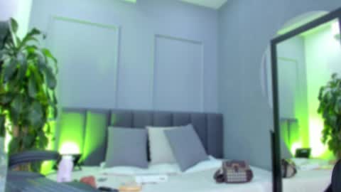 Elisa online show from March 6, 7:21 pm