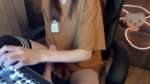 Elisa North online show from February 20, 5:44 am