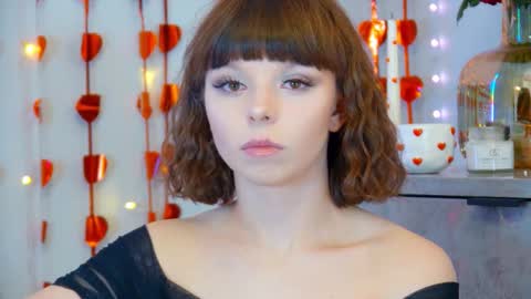 ElisabethDavis online show from February 16, 5:35 pm