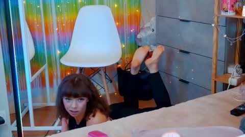 ElisabethDavis online show from November 29, 3:38 pm