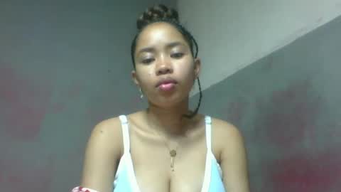 elisabethee online show from July 7, 11:18 pm
