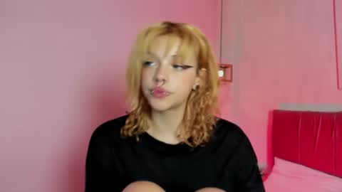 elisabethflores online show from June 25, 12:32 am