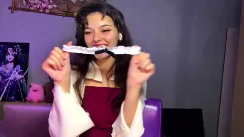 Elin online show from April 17, 2:19 pm