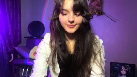 Elin online show from April 7, 1:46 pm