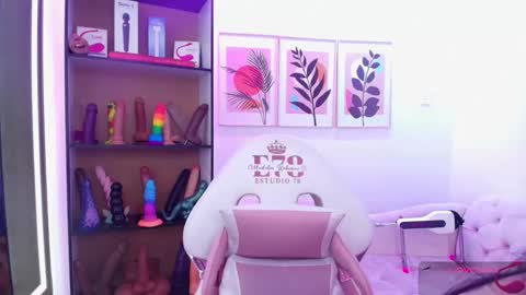 Elisce cloud online show from November 27, 11:57 am