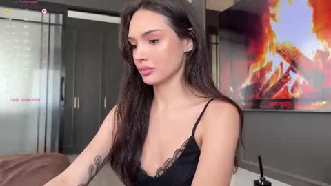 Nina online show from November 17, 4:57 am