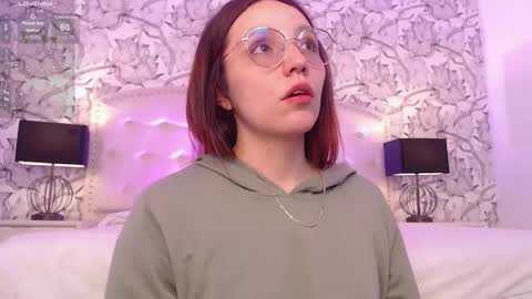 Eliza online show from September 13, 8:17 pm