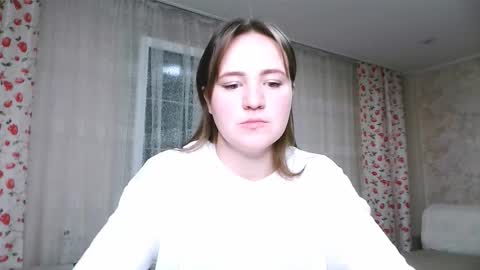 Elizabeth online show from November 16, 1:40 am