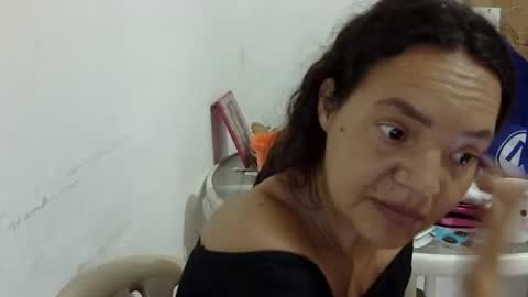 Elizabeth Martinez  online show from April 7, 6:10 pm