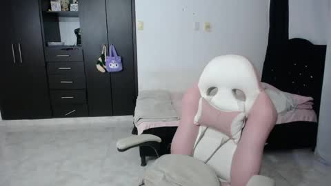  Elizabeth  online show from May 28, 1:58 am