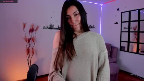 Elizabeth online show from December 9, 4:58 pm