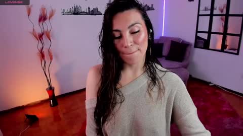 Elizabeth online show from December 2, 4:29 pm