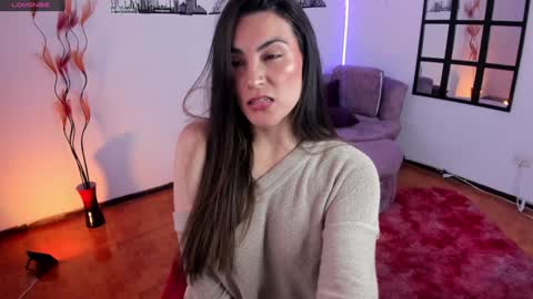 Elizabeth online show from January 8, 7:56 pm