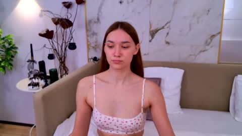 Elizabeth online show from October 28, 4:35 pm