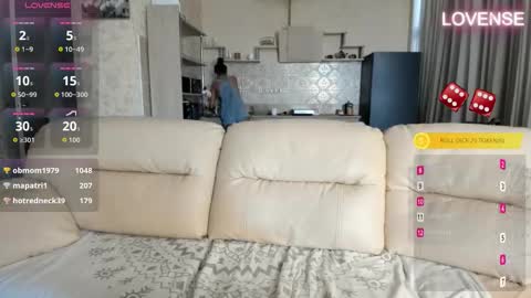 Eliz                               online show from September 14, 3:21 pm