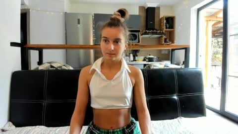 Eliz                               online show from March 24, 11:26 am