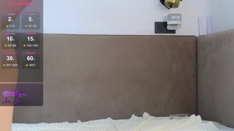 Ella online show from September 24, 1:59 am