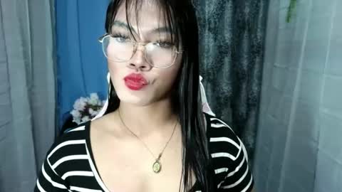 Ella online show from November 16, 5:31 am