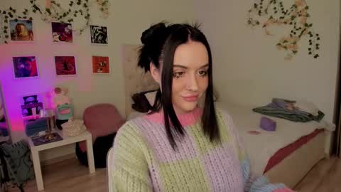 ELLA online show from November 5, 10:31 am