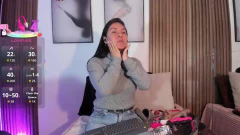 ella rouse online show from November 7, 12:44 pm