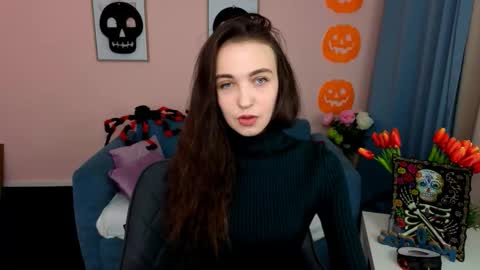 Ella online show from October 24, 4:36 pm