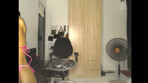 ella online show from March 17, 6:50 am