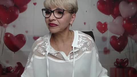 EllaBonito online show from April 18, 6:05 am