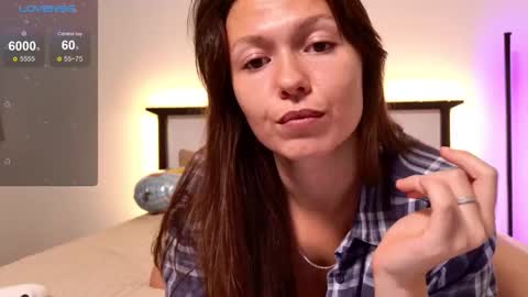 Snapshot of ellacanny chatting on September 29, 7:13 am ellacanny online show from September 29, 7:13 am