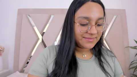 Ella online show from February 11, 12:06 pm