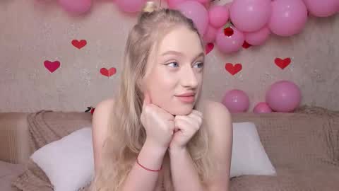 elldiana online show from February 11, 7:10 am