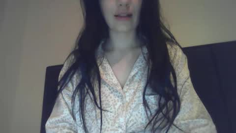 elle010843 online show from November 11, 9:17 am