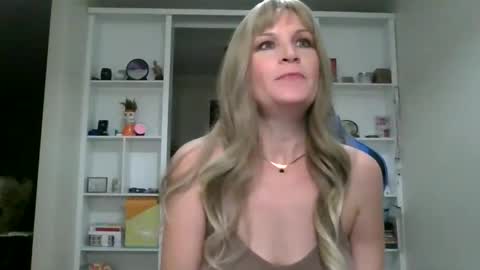 Elle online show from January 14, 11:21 pm