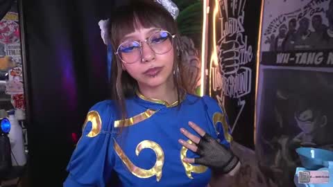 follow me on instagram .    online show from October 4, 10:14 pm