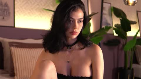 Elle Diane online show from September 17, 12:30 am