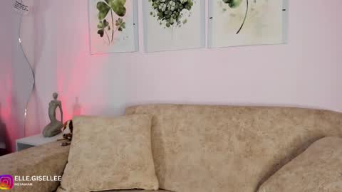 Yiss online show from March 12, 1:14 am