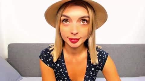 ellen_flow online show from September 19, 8:30 pm