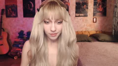 ellie_friendly online show from February 2, 12:09 am