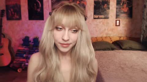 ellie_friendly online show from February 22, 12:38 am