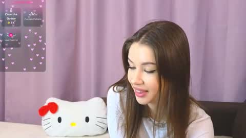 ellie online show from December 13, 8:59 pm