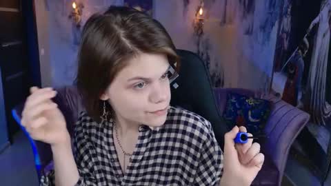 elliemurler online show from October 27, 9:05 am