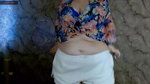 Snapshot of ellies_8 chatting on September 14, 2:15 pm Ellie online show from September 14, 2:15 pm