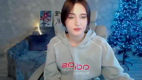 Ellis online show from December 19, 10:40 am