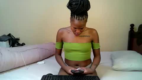 elllanna online show from October 2, 11:21 pm