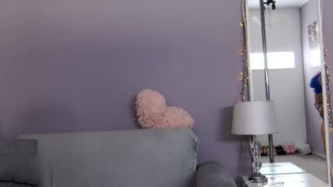 Elsa Jean online show from September 16, 2:41 am