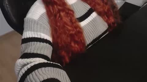 Elly online show from February 22, 1:34 pm