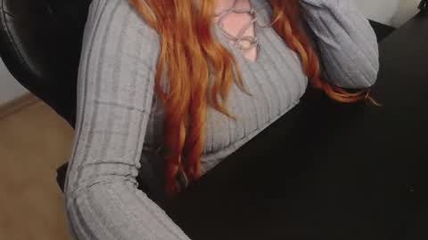 Elly online show from January 13, 4:22 pm