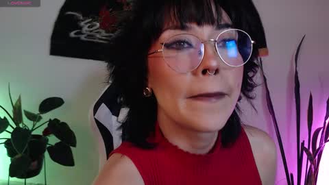 Emy Castro online show from January 7, 11:30 pm