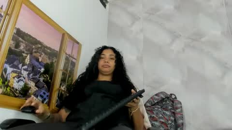 ellybloom online show from June 22, 1:08 pm