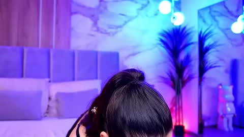 Elly online show from October 31, 2:13 am