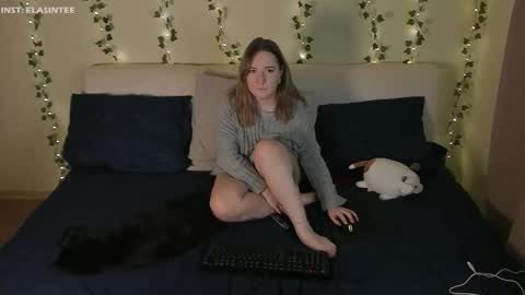 Ela give me a thumbs up if you like it  and this is important for the development of the account online show from November 25, 5:58 pm